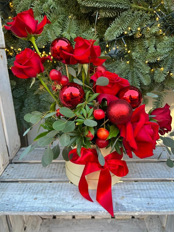 Jingle Bells Flower Hat Box
